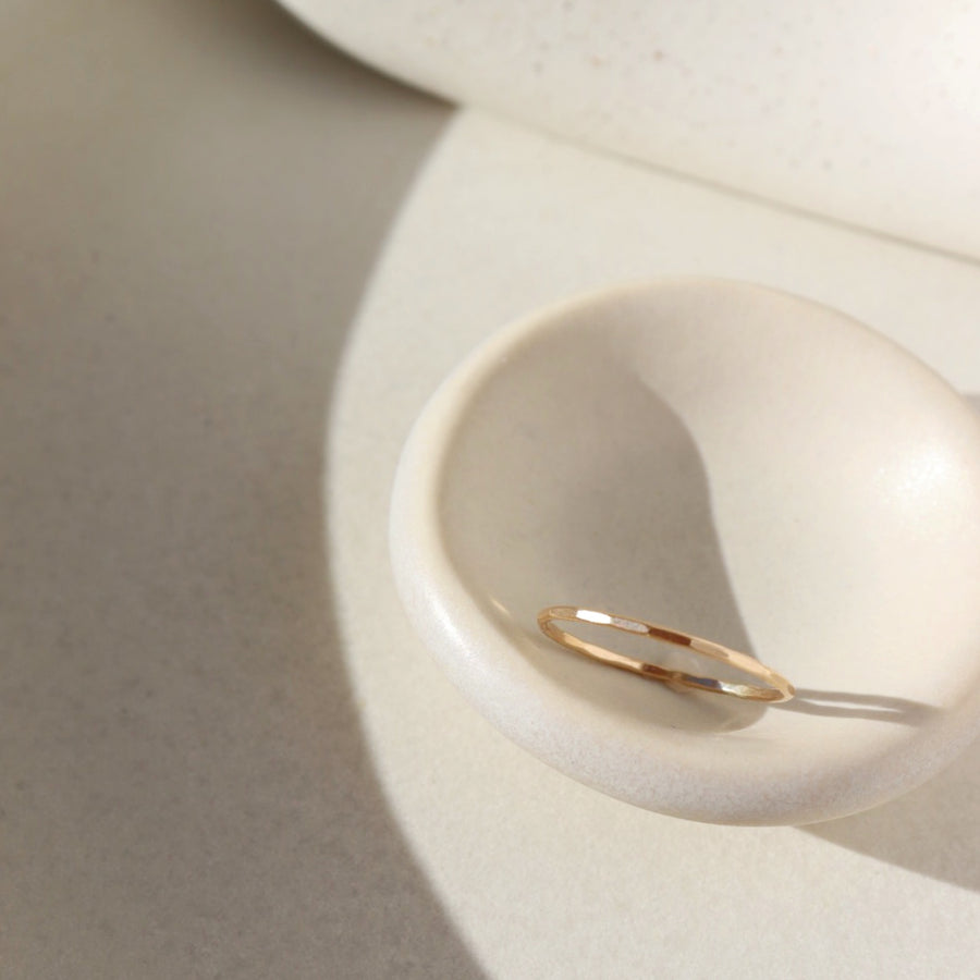 Simple Band in 14k Gold